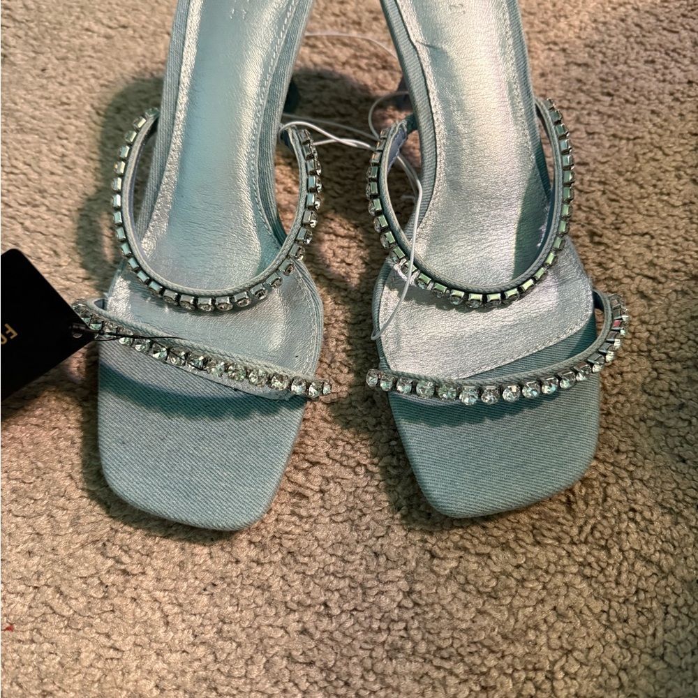 Elegant Silver Strappy Women's Sandals
